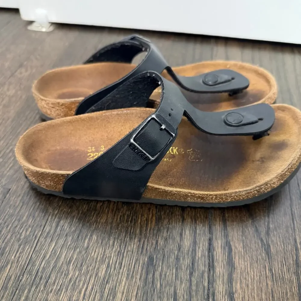 Birkenstock Gizeh Youth Sandal- Size 34/ US 3
